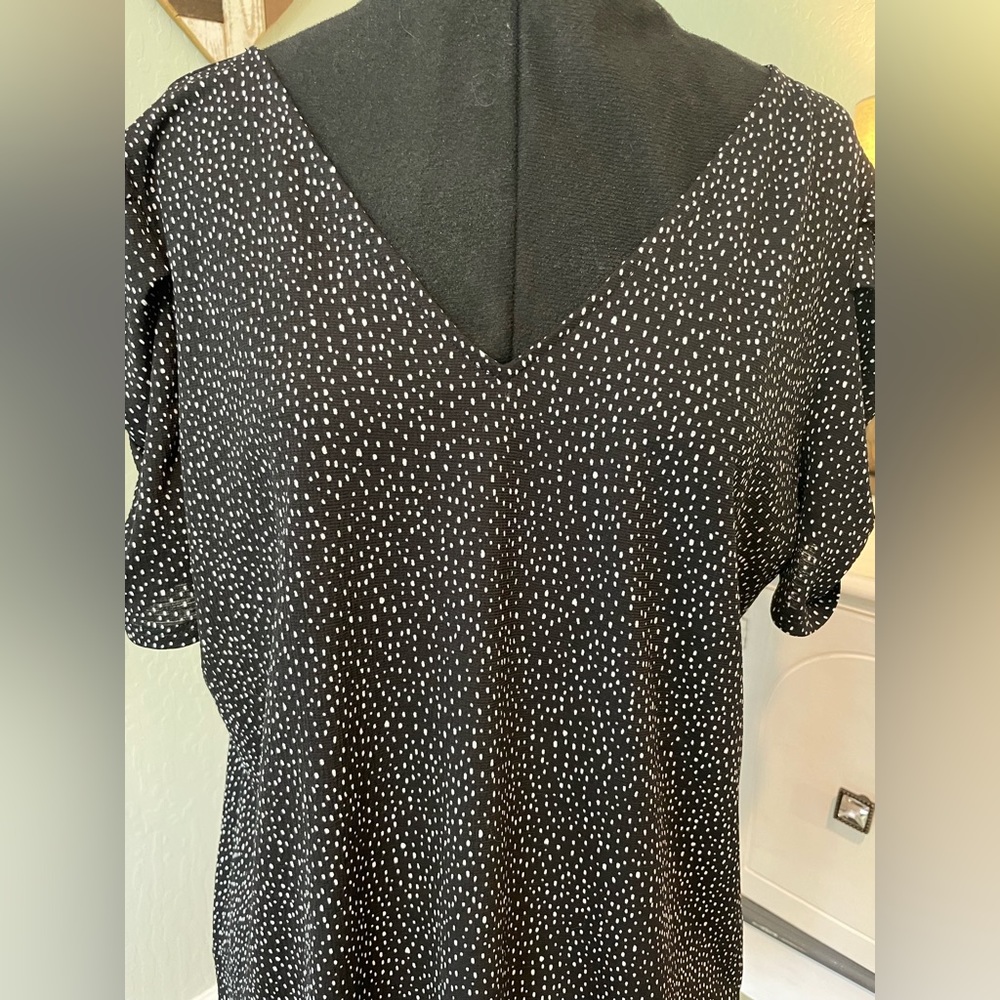 Express Blouse - Picture 2 of 5